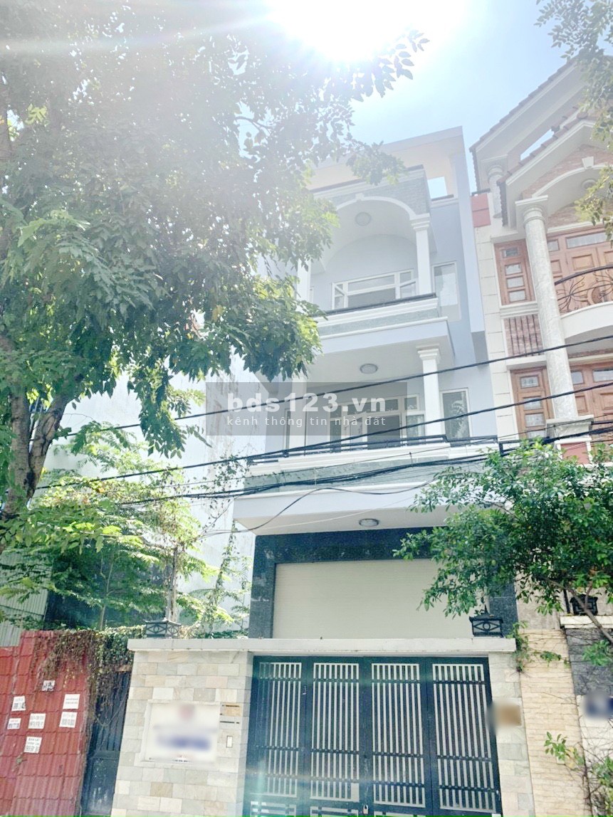 Cho thuê nhà đẹp 2 lầu mặt tiền đường Bông Sao Phường 5 Quận 8