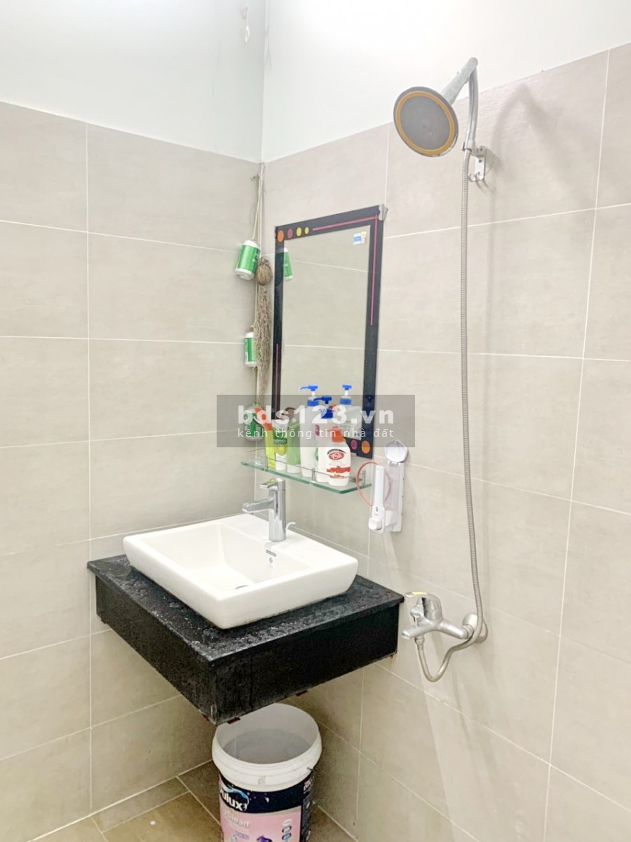 Cho thuê nhà đẹp 2 lầu mặt tiền đường Bông Sao Phường 5 Quận 8