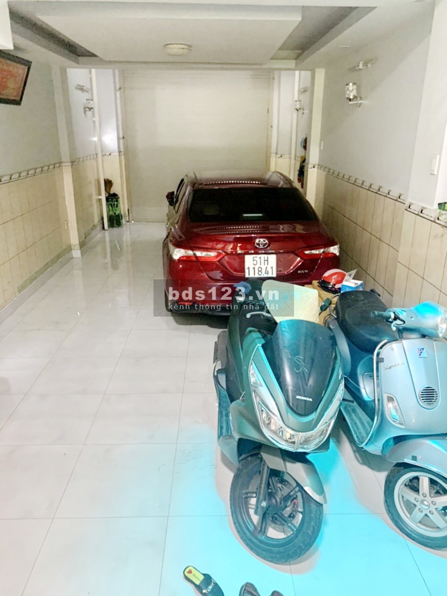 Cho thuê nhà đẹp 2 lầu mặt tiền đường Bông Sao Phường 5 Quận 8