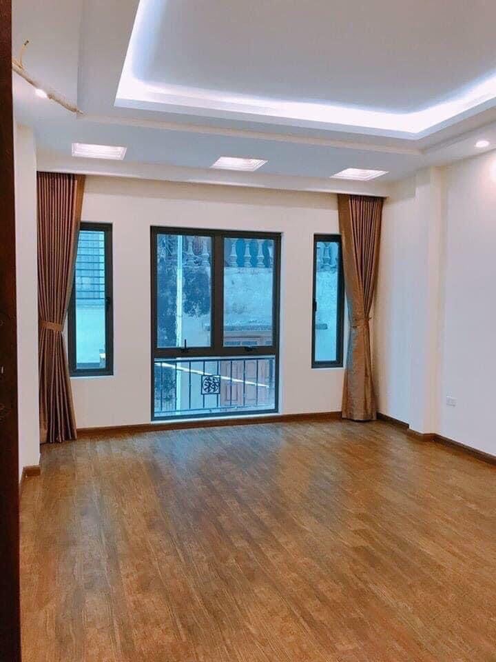 Bán Nhà Trường Chinh 55m 5 Tầng 2 Mặt Ngõ Nhà Đẹp Ở Luôn Giá 5.85 tỷ