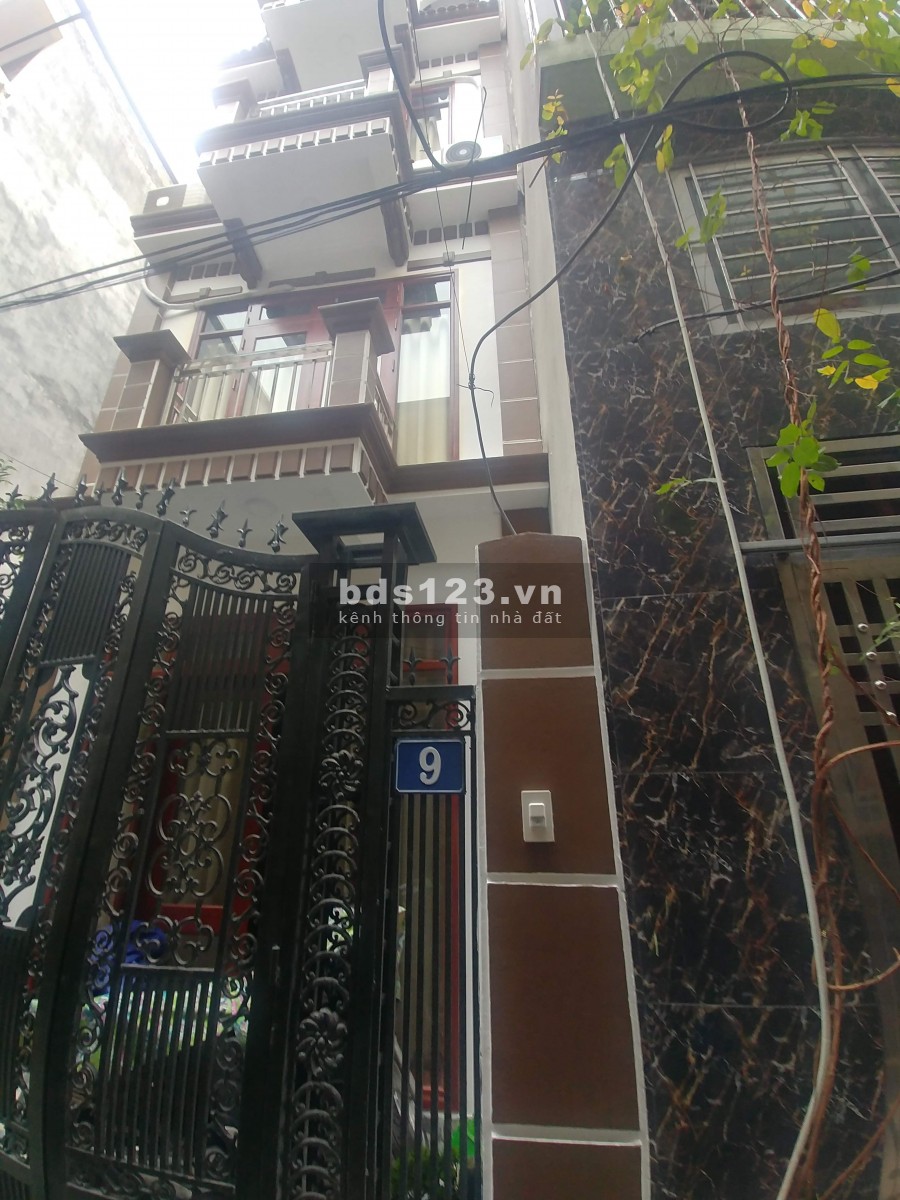 Bán gấp nhà 64m2, 4 tầng, mặt tiền 4.1m, cho thuê, để ở hết ý.