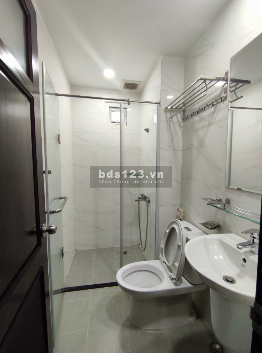 Căn hộ dich vụ 1PN, 2PN full nội thất cách sân bay 500m,
