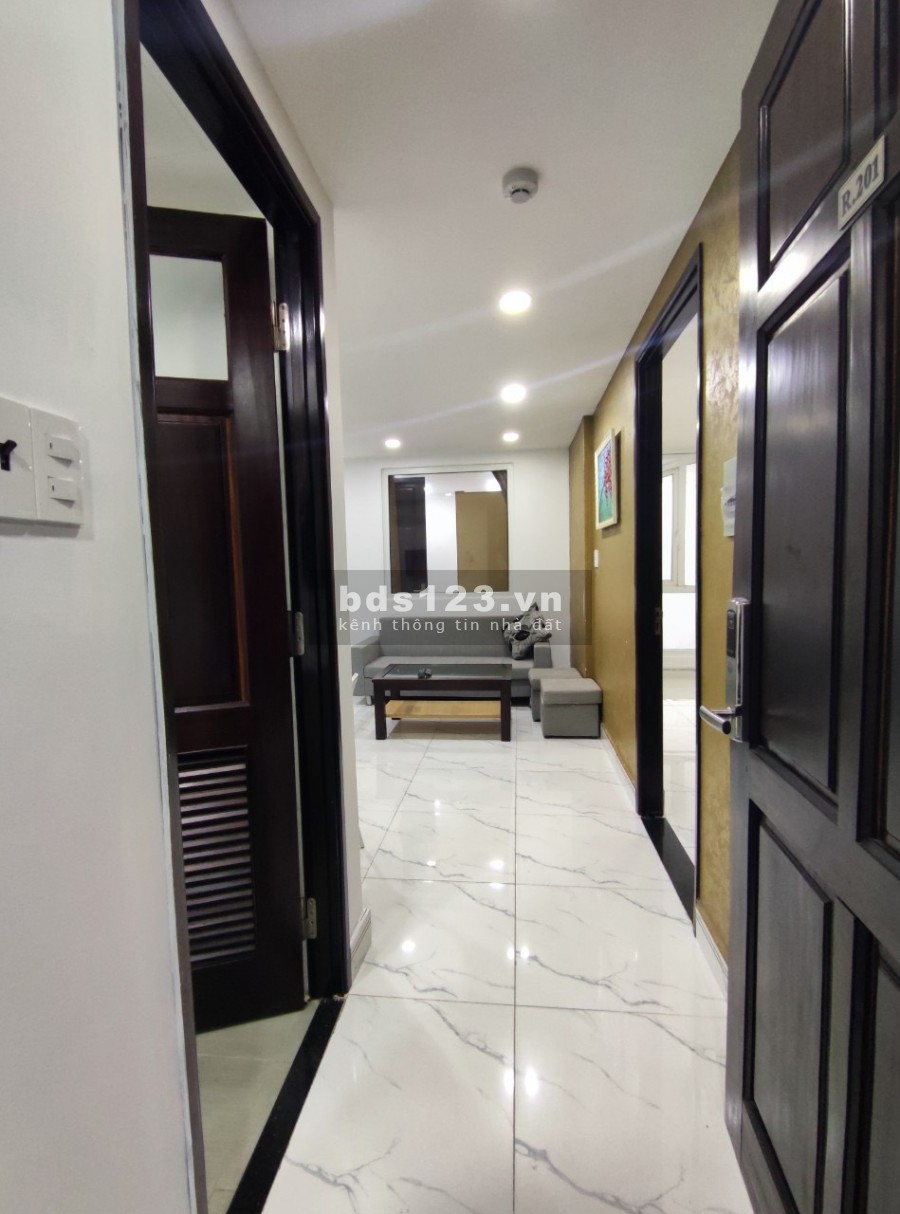 Căn hộ dich vụ 1PN, 2PN full nội thất cách sân bay 500m,