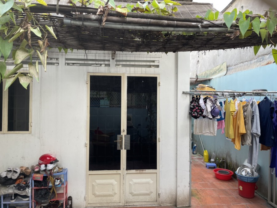 Bán đất tặng nhà Hẻm xe hơi nhỏ Đường 16 Phường Linh Chiểu, Thủ Đức
