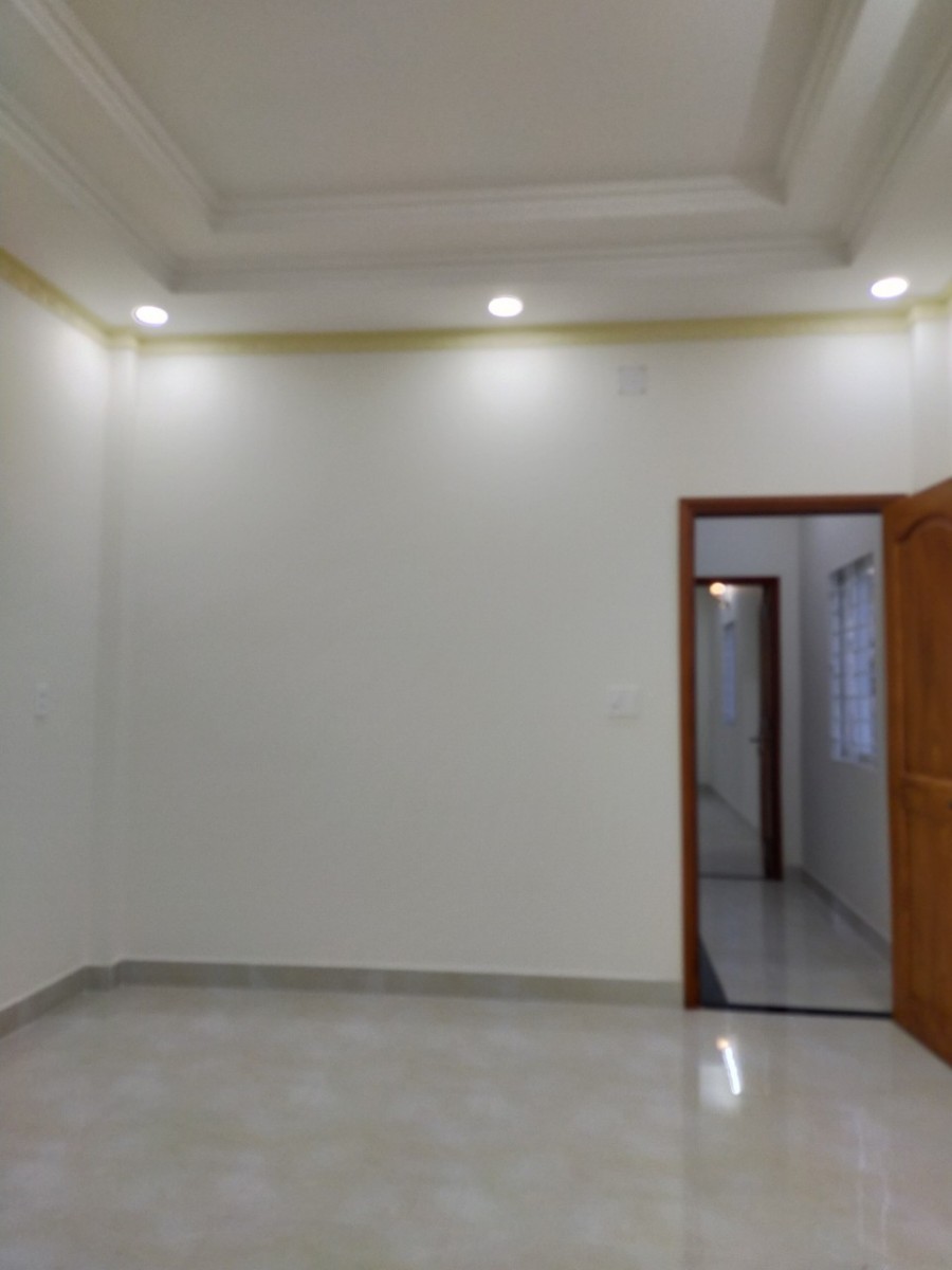 Bán Nhà Lê Văn Sỹ, Tân Bình 40m2, 4Lầu , 4 PN, Giá Rẻ.