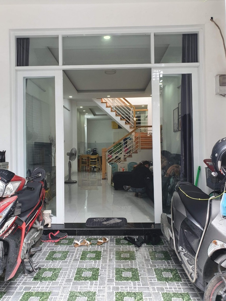 Bán Nhà Lê Văn Sỹ, Tân Bình 40m2, 4Lầu , 4 PN, Giá Rẻ.