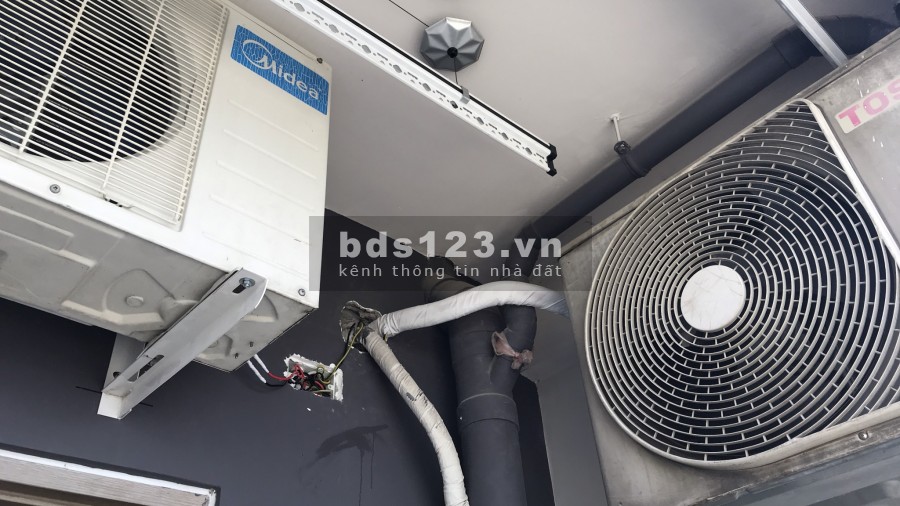 CẦN CHO THUÊ CĂN HỘ SKY9 65M2 GIÁ 6TR LH:0944266079