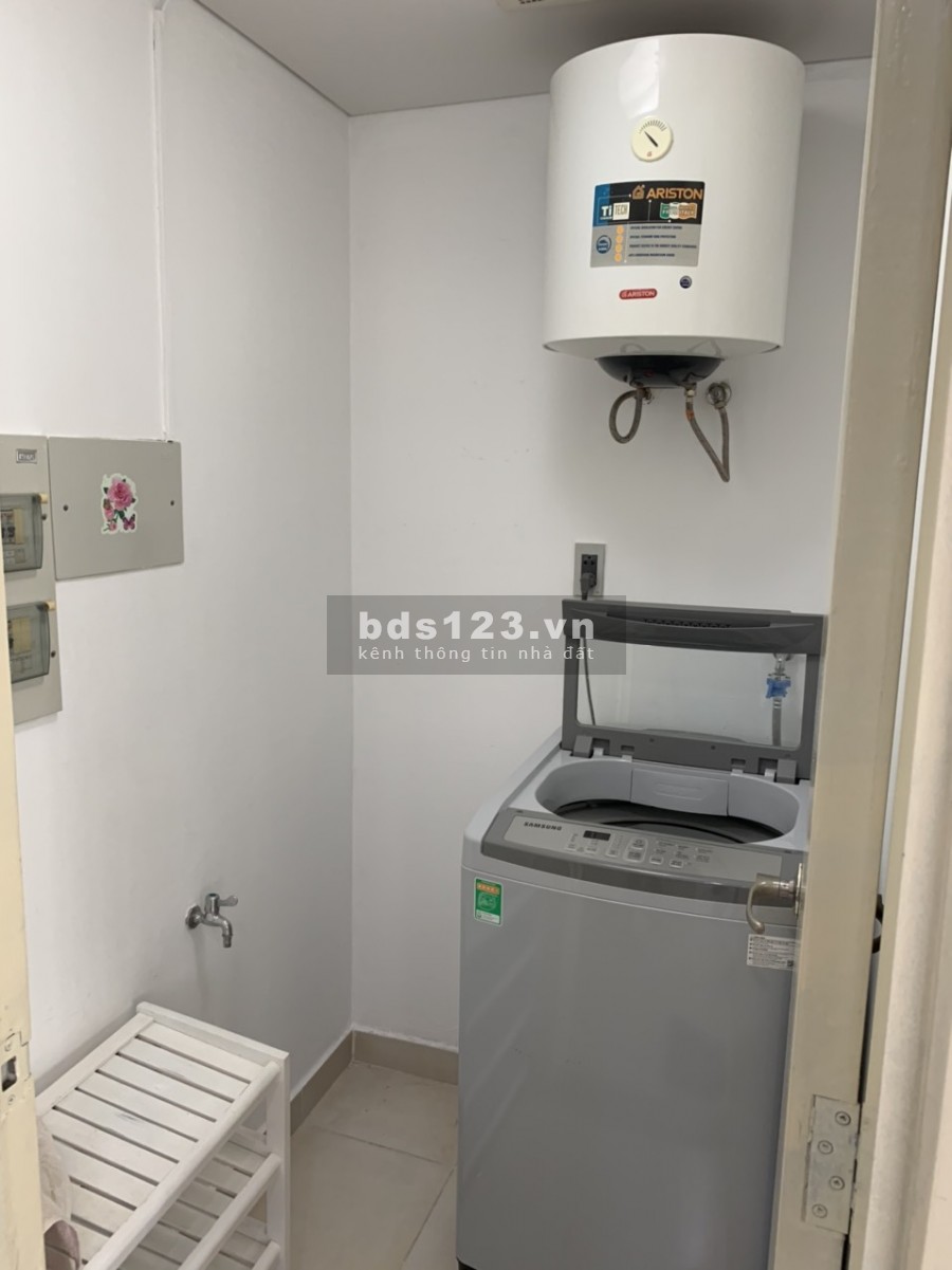 Cần bán gấp hạ giá căn hộ Botanic Tower 2 phòng ngủ, 2WC nội thất y hình 3.9 Tỷ sổ hồng Tel 0942.811.343 Tony đi xem (giữ chìa khóa)