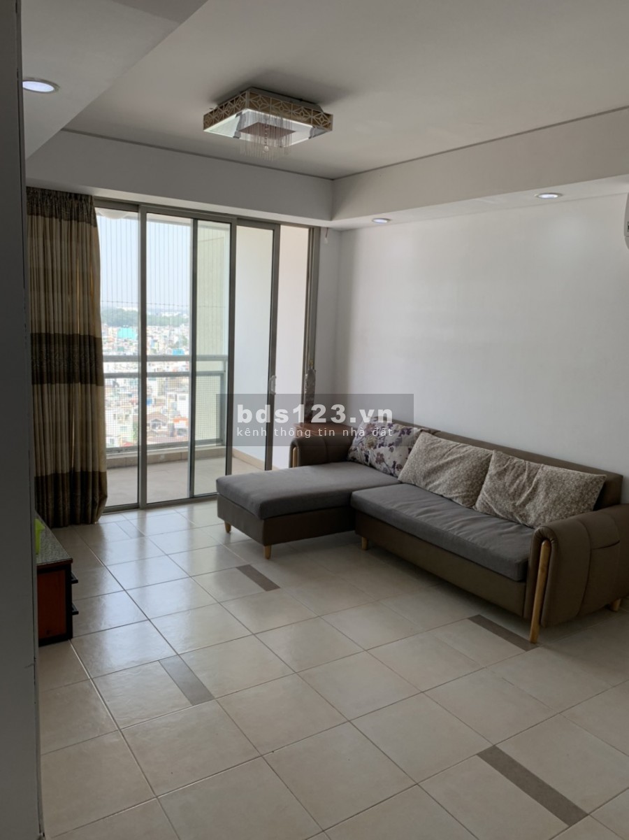 Cần bán gấp hạ giá căn hộ Botanic Tower 2 phòng ngủ, 2WC nội thất y hình 3.9 Tỷ sổ hồng Tel 0942.811.343 Tony đi xem (giữ chìa khóa)