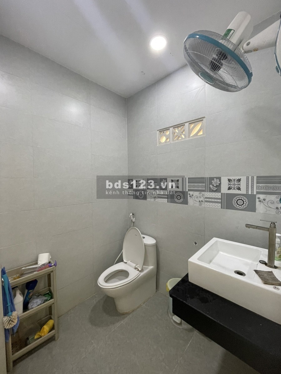 Cho thuê mặt bằng L2 đường Trần Huy Liệu
