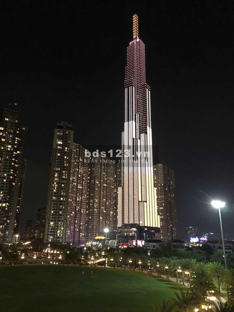 Bán căn Hộ FULL NỘI THẤT VÀ ĐỒ ĐIỆN TỬ tại tòa nhà cao nhất Việt Nam LandMarK 81 - 4PN 186m2 giá 22 tỷ View Cực Đẹp