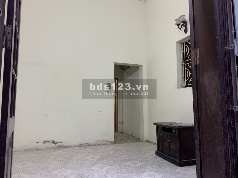 Bán nhà phố Đại La 54m2 mặt tiền 4m cửa Tây Nam giá 4.5 tỷ. Lh 0377983070