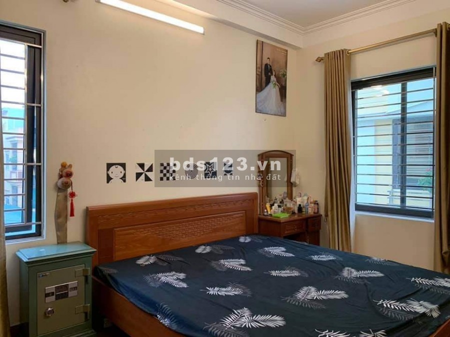 Nhà đẹp Phố Trương Định, Hoàng Mai, dt 60m2, 3 tầng, ngõ ba gác. Giá 3 tỷ 15