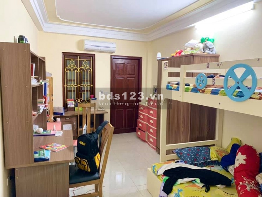 BOM TẤN – Khương Thượng 38m2 chỉ 3.2 tỷ, MT gần 4m.