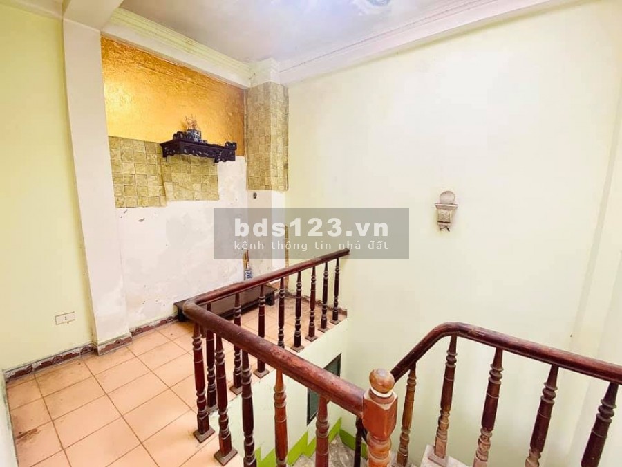 Siêu phẩm Đặng Văn Ngữ-Đống Đa, cách ngõ ô tô 5m, ngõ trước nhà 3m, MT 4.6m, giá 2.95 tỷ.