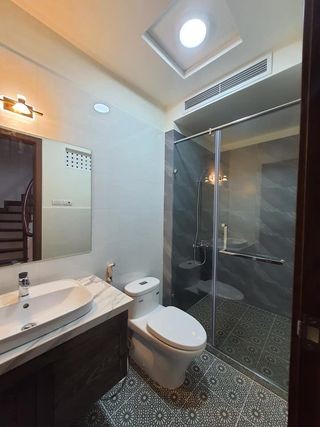 BÁN GẤP NHÀ YÊN HÒA- CẦU GIẤY, NỞ HẬU, BÃI ĐỖ Ô TÔ, 55m2x4TẦNG, MẶT TIỀN: 4,9m.