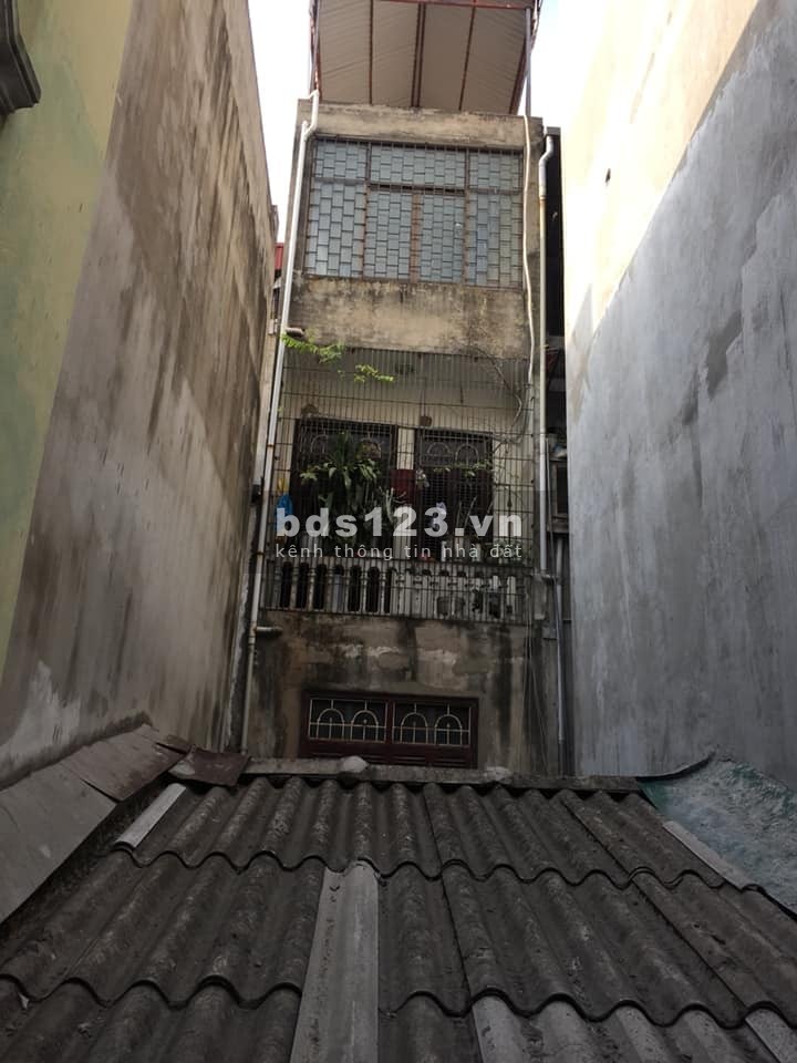 Gia đình cần bán căn nhà Nhỏ xinh Phố Vũ Thạnh, Đống Đa, Hà Nội.