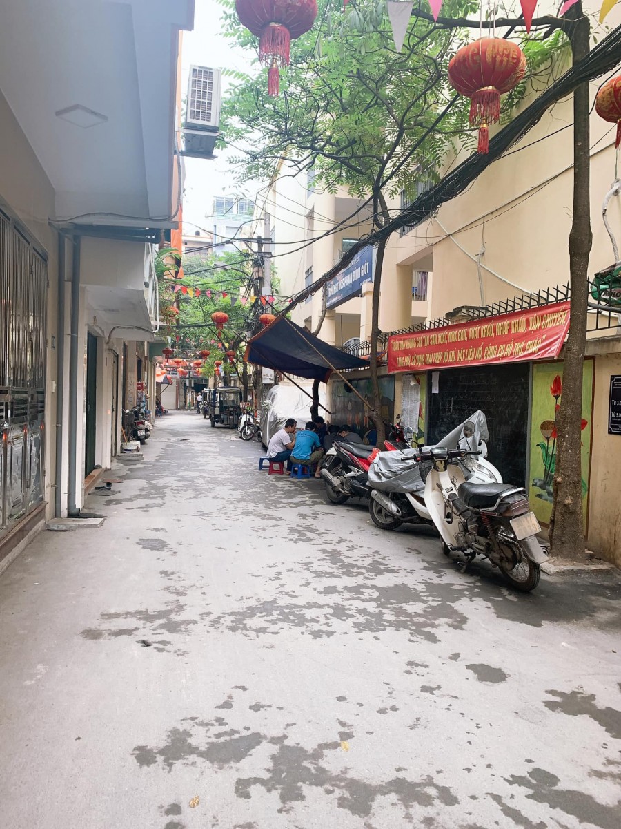Bán Nhà 5 Tầng, Nhân Hòa, Thanh Xuân, MT 5,6m, Kinh Doanh, Gara ÔTô, . Chỉ 6,5 Tỷ.