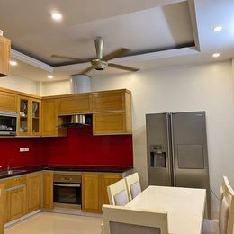 BÁN GẤP NHÀ YÊN HÒA- CẦU GIẤY, NỞ HẬU, BÃI ĐỖ Ô TÔ, 55m2x4TẦNG, MẶT TIỀN: 4,9m.