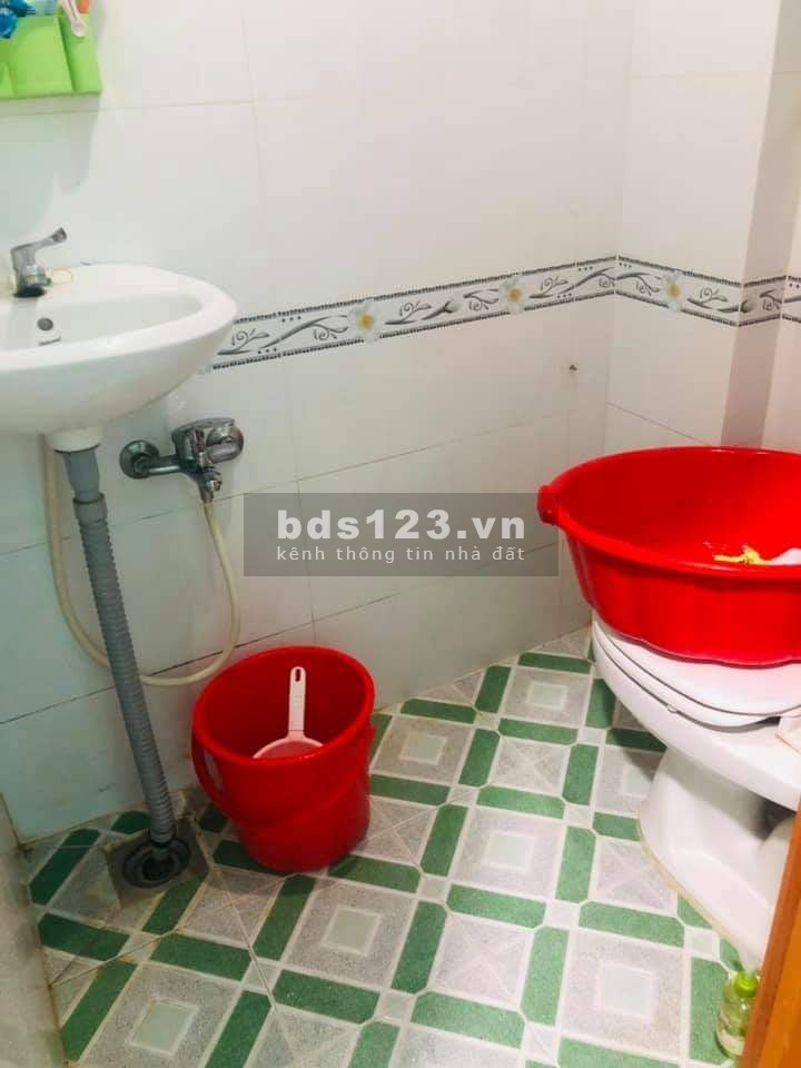 Cần Bán Gấp Nhà đường Lý Thường Kiệt, giá 4 Tỷ, HXH