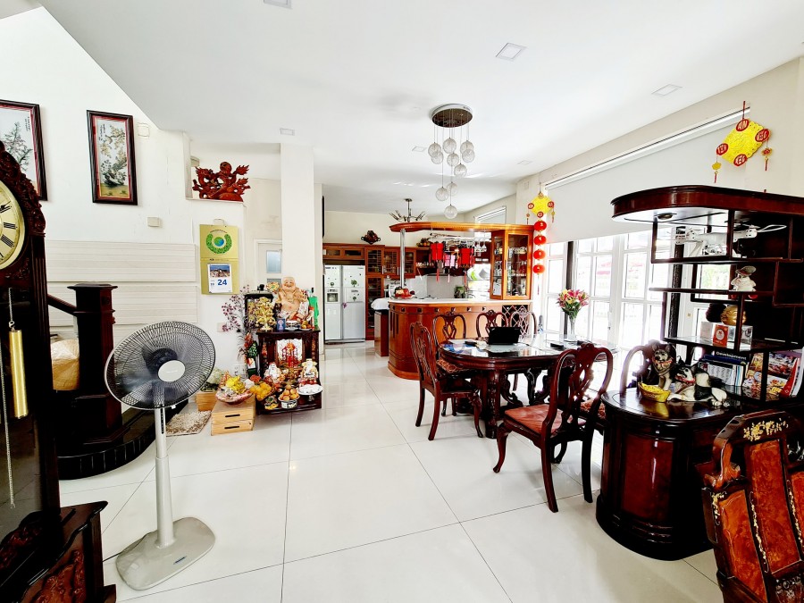 BÁN BIỆT THỰ CAO CẤP 270M2 VIEW SÔNG BÌNH CHÁNH 28.5 Tỷ