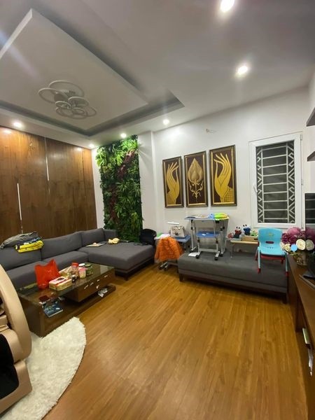 Bán nhanh nhà 5 tầng phố Nguyễn Ngọc Nại DT38m2 MT4m giá 4tỷ3