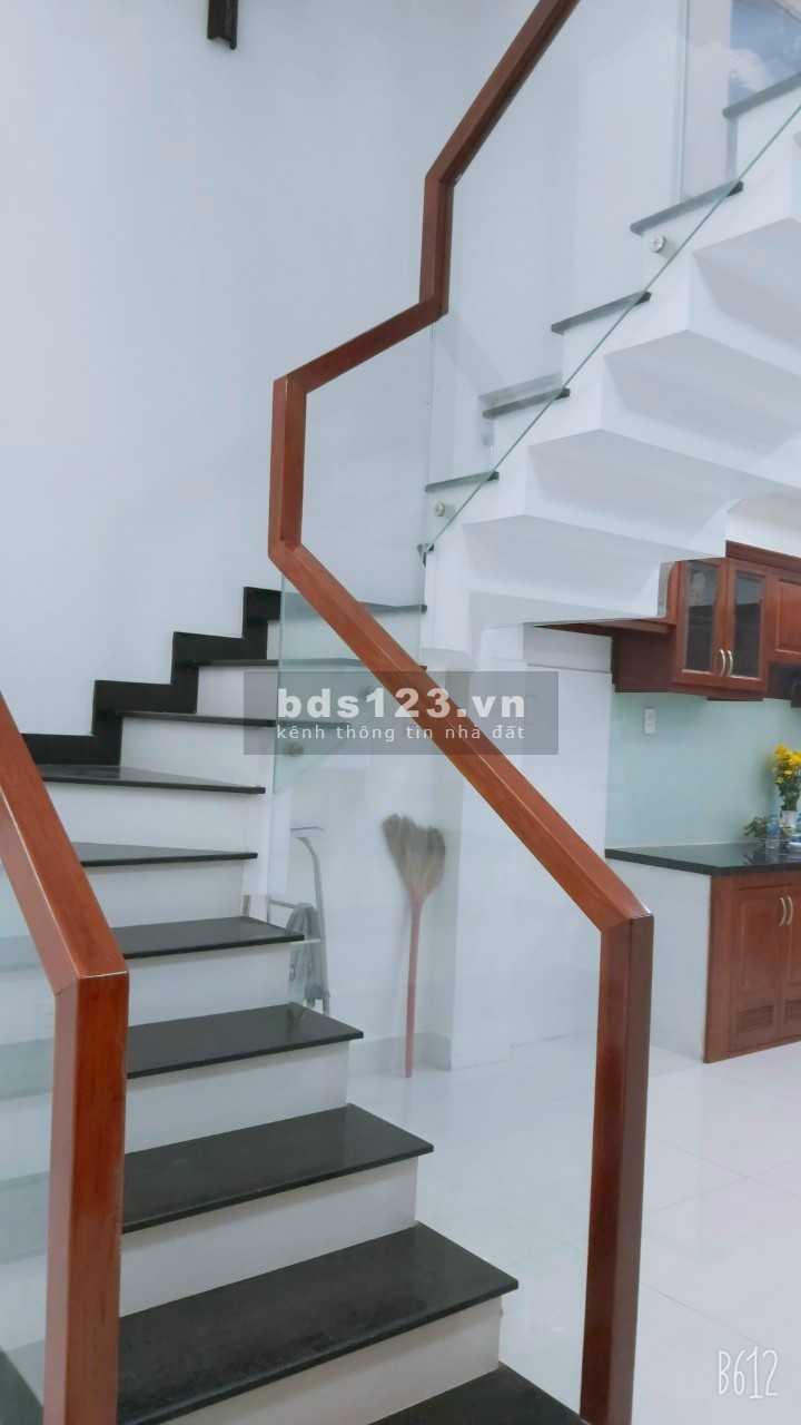 Nhà mới xây 5 tầng, HXH, Cống Lở, P.15, Tân Bình. 5,4 tỷ