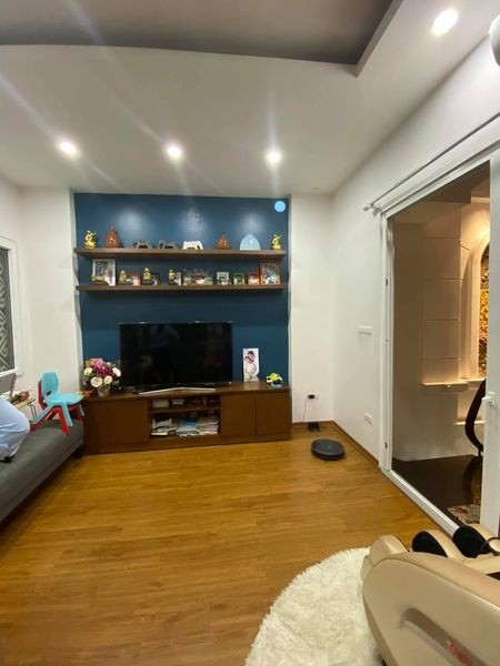 Bán nhanh nhà 5 tầng phố Nguyễn Ngọc Nại DT38m2 MT4m giá 4tỷ3