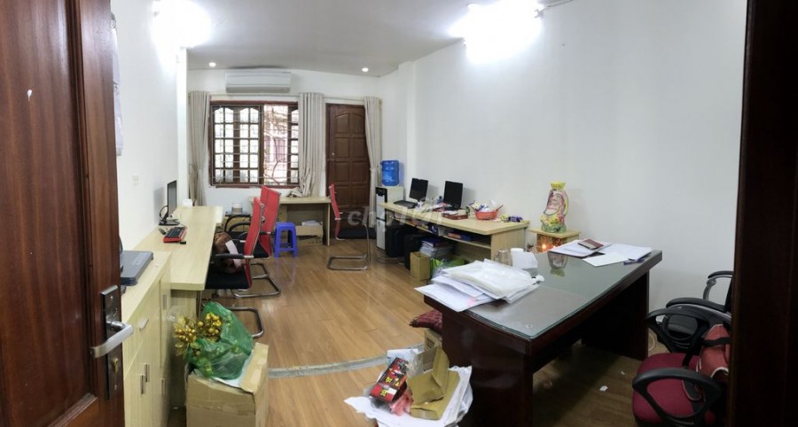 Cần cho thuê văn phòng tại đường Hoàng Văn Thái, Phường…