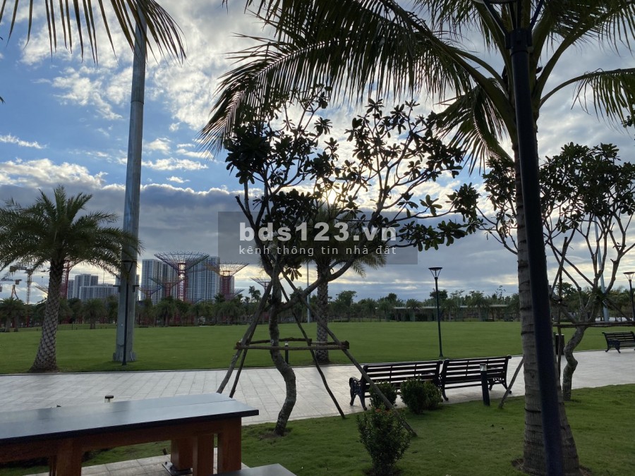BÁN NHIỀU CĂN HỘ VINHOMES GRAND PARK .STUDIO 33M2