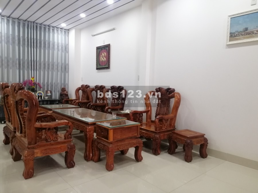Cần bán nhà 1 trệt 2 lầu hẽm 6m đường Lê Hồng Phong Nha Trang