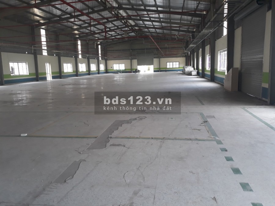 Cho thuê kho xưởng dt 1.700m2 KCN Đại Đồng, PCCC tự động chỉ 3.2$/m2