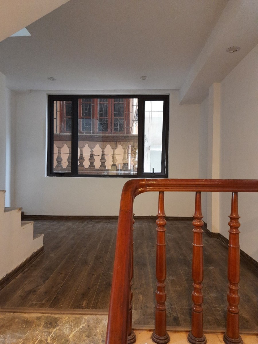 Bán nhà Mộ Lao, Hà Đông. Nhà mới Ngõ nông gần phố dt 28M giá 2.29 tỷ. LH: 0909133888