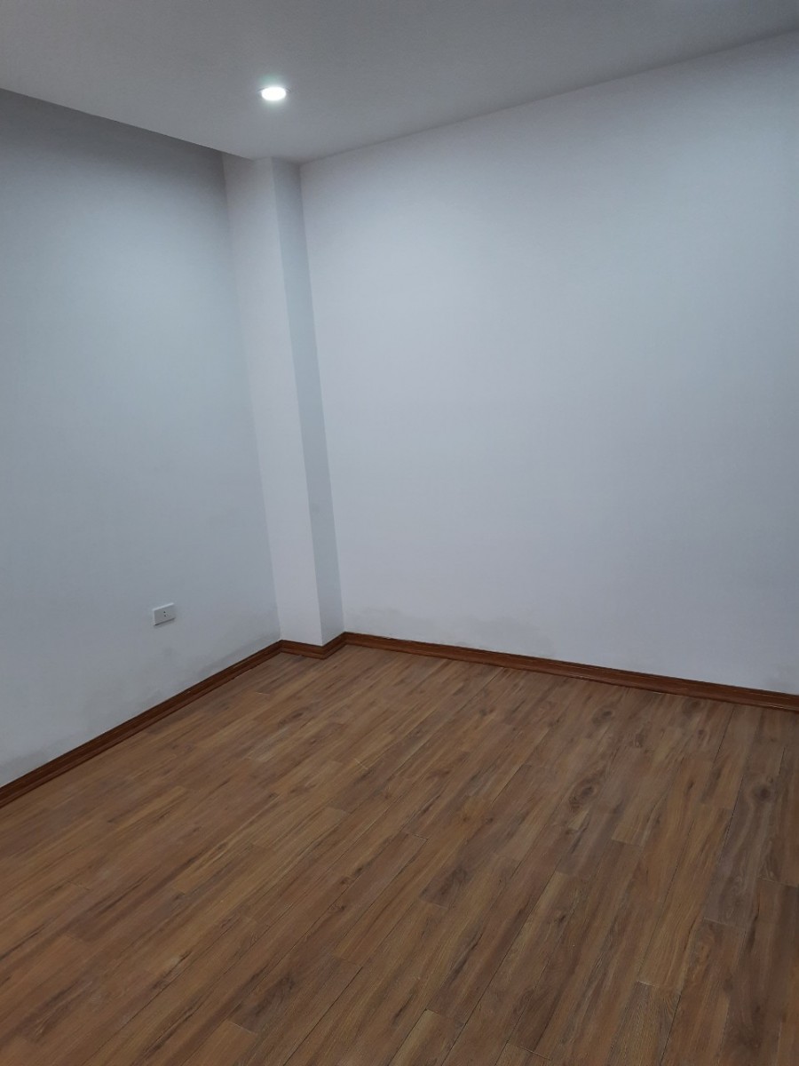 Bán nhà Mộ Lao, Hà Đông. Nhà mới Ngõ nông gần phố dt 28M giá 2.29 tỷ. LH: 0909133888
