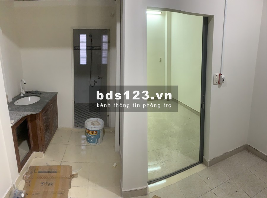 2 PHÒNG NGỦ sẵn máy lạnh. Liên hệ xem phòng: 0937396603 (Thiên)