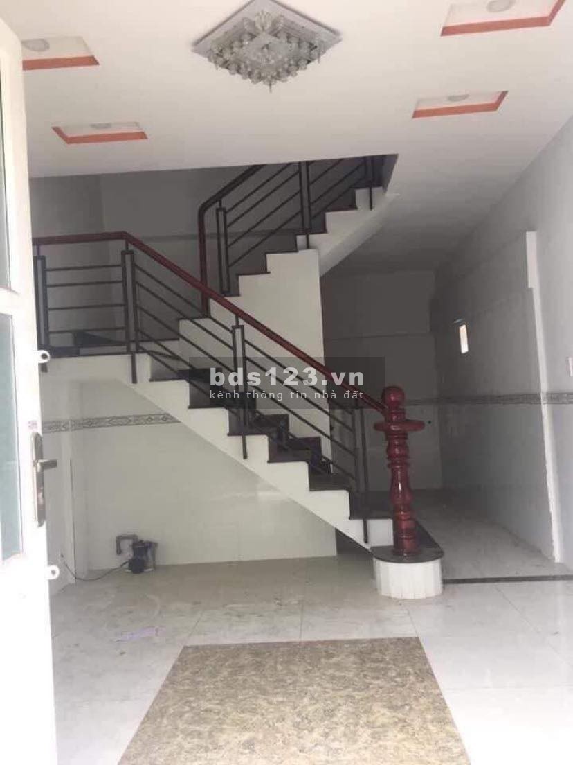 Bán gấp nhà Thạch Lam mặt tiền 4m 36m2 mới tinh dọn vào ở luôn chỉ 2.9 tỷ