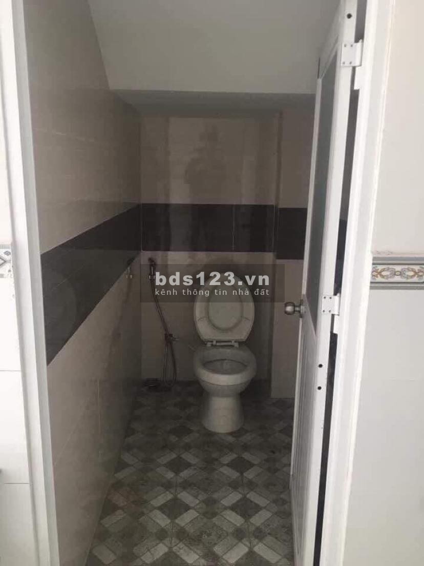 Bán gấp nhà Thạch Lam mặt tiền 4m 36m2 mới tinh dọn vào ở luôn chỉ 2.9 tỷ