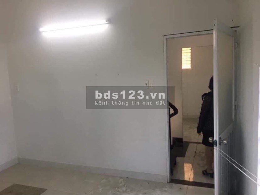 Bán gấp nhà Thạch Lam mặt tiền 4m 36m2 mới tinh dọn vào ở luôn chỉ 2.9 tỷ