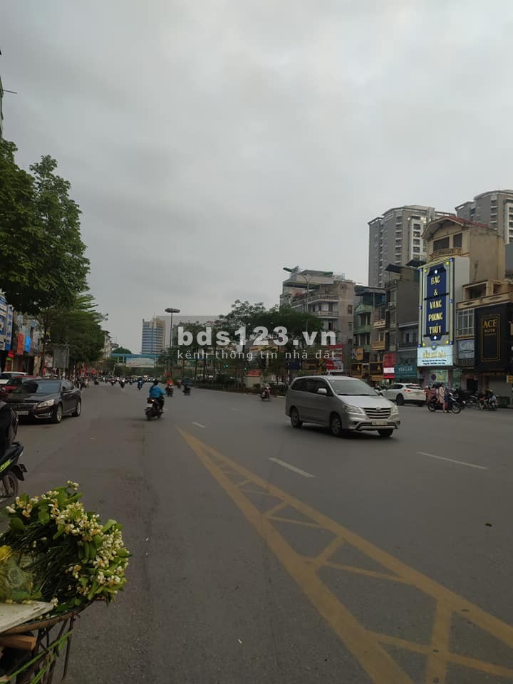 CẦN BÁN SIÊU PHẨM XÃ ĐÀN PHỐ KINH DOANH SẦM UẤT GIÁ 13.6 TỶ