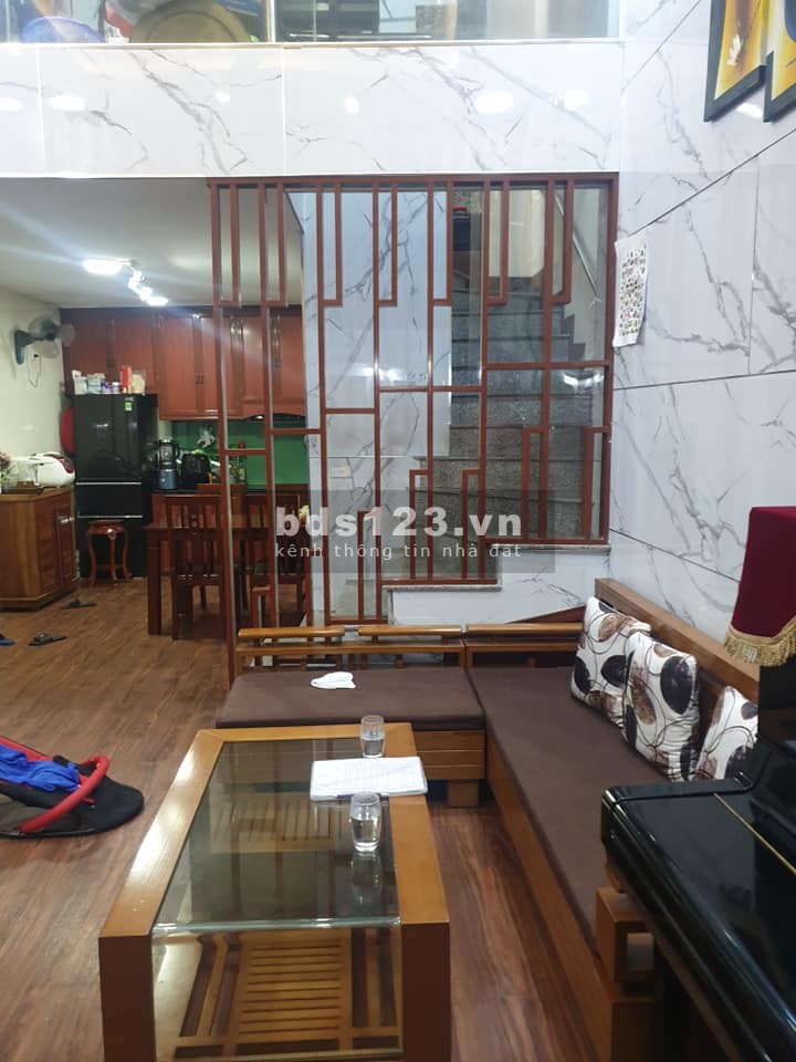 Bán nhà ngõ Hòa Bình, phố Khâm Thiên, Quận Đống Đa. Dt 48m*3t, 3.2 tỷ