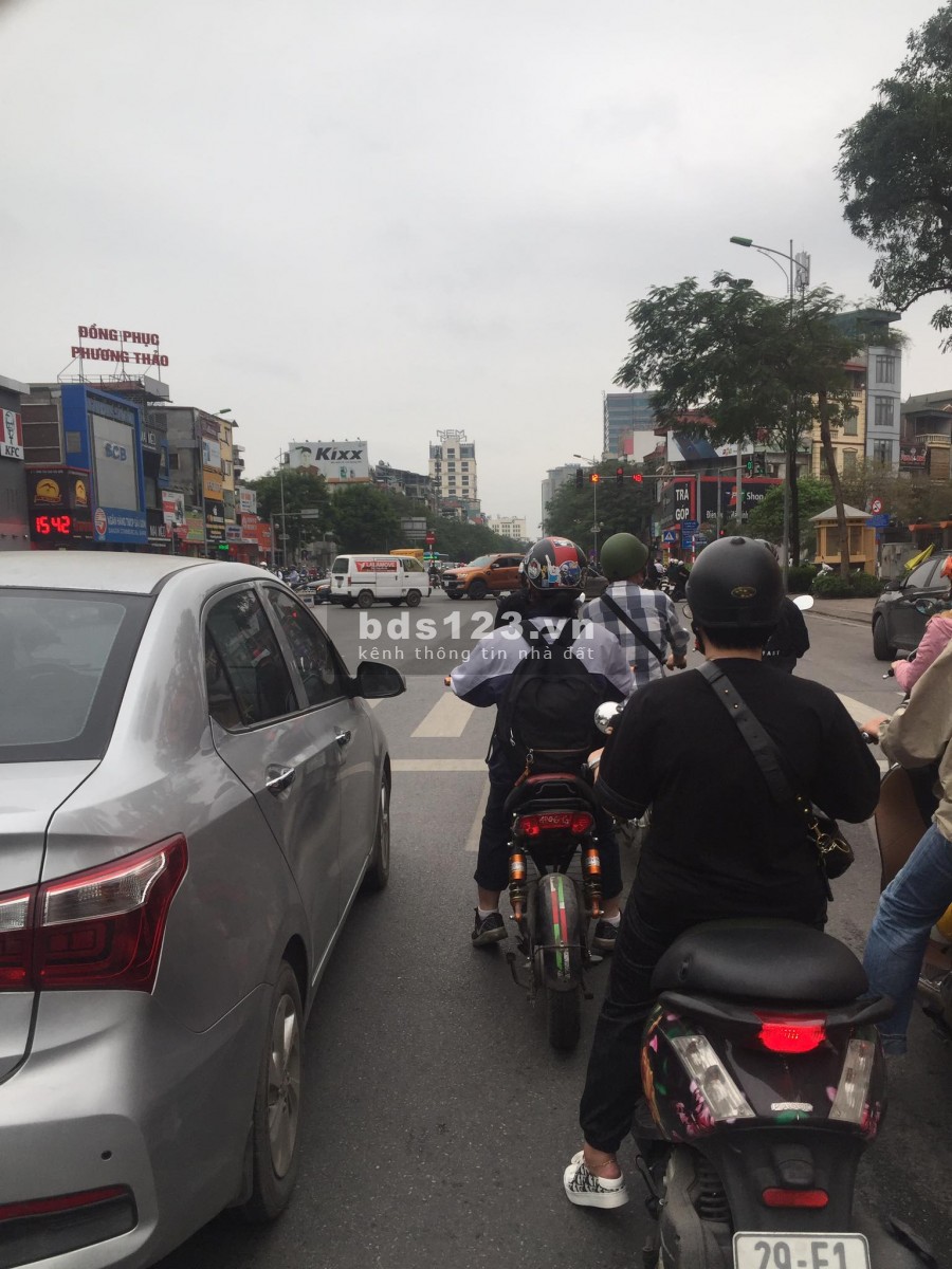 NHÀ NGUYỄN VĂN CỪ, MỚI ĐẸP LONG LANH DT:33M 5 TẦNG GIÁ 3.35 Tỷ