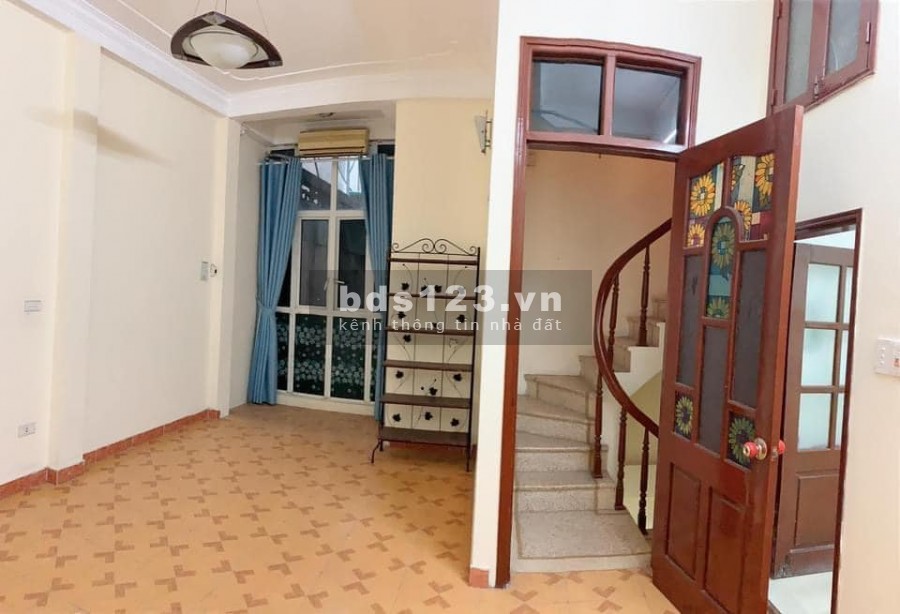 Bán nhà 30m x 5 tầng 2 tỷ 85 Trung tâm Đống Đa, Nhà đẹp gia đình ở luôn