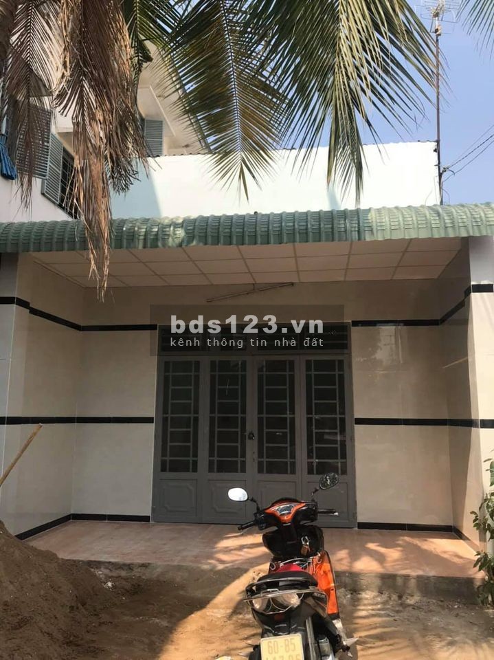 Nhà mới cấp 4 SHR 67.4m2 Long Trường quận 9