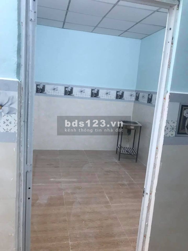 Nhà mới cấp 4 SHR 67.4m2 Long Trường quận 9