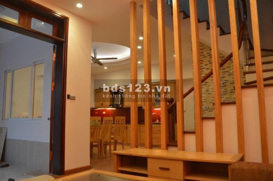 MẶT TIỀN TO DIỆN TÍCH KHỦNG TRUNG TÂM CẦU GIẤY SỔ NỞ TƯNG BỪNG 6 TỶ HƠN