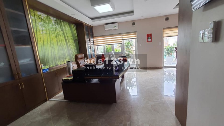 Bán Gấp Nhà MT Trần Quốc Tuấn 1 Gò Vấp Dt 200m2 ngang 8m lh:9827984O9.