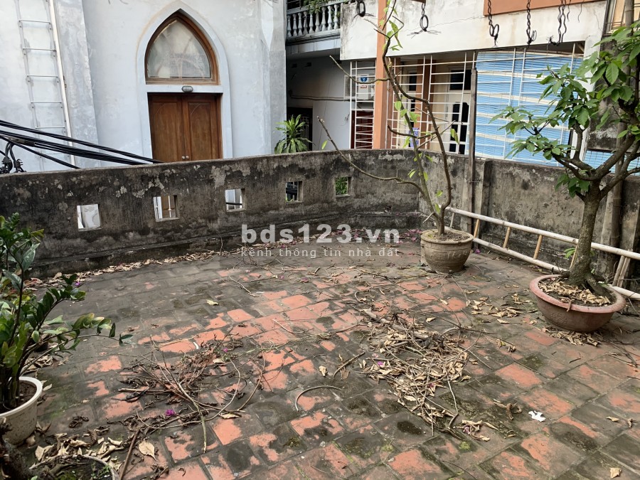 Bán nhà phố Đại La 54m2 mặt tiền 4m cửa Tây Nam giá 4.5 tỷ. Lh 0377983070