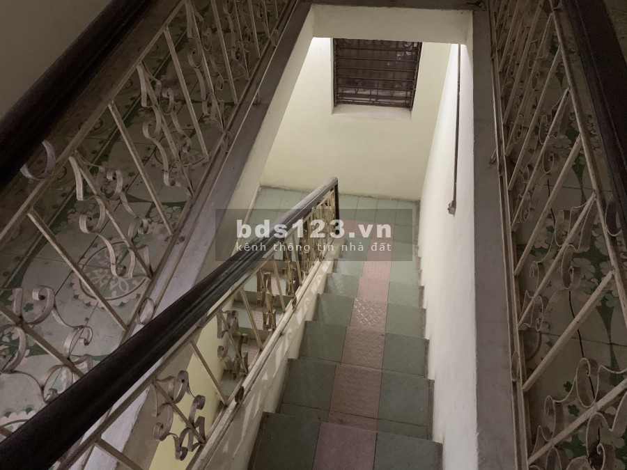 Bán nhà phố Đại La 54m2 mặt tiền 4m cửa Tây Nam giá 4.5 tỷ. Lh 0377983070