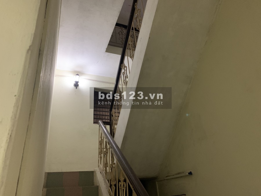 Bán nhà phố Đại La 54m2 mặt tiền 4m cửa Tây Nam giá 4.5 tỷ. Lh 0377983070