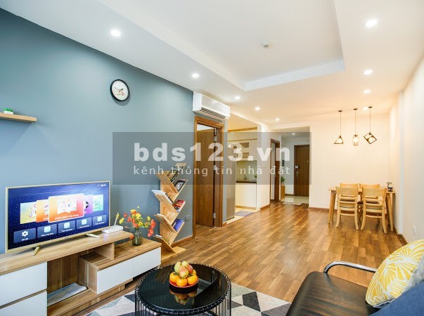 Cần bán gấp căn 2PN BC Đông Nam, ở Goldmark City, Giá 2.25 tỷ, LH: 0352781220